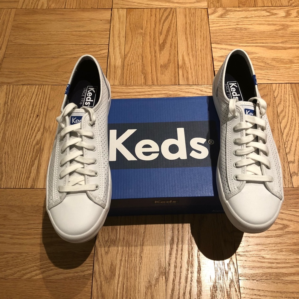 NIB Keds Kickstart Perforated Lace-Up Sneakers 8.5
